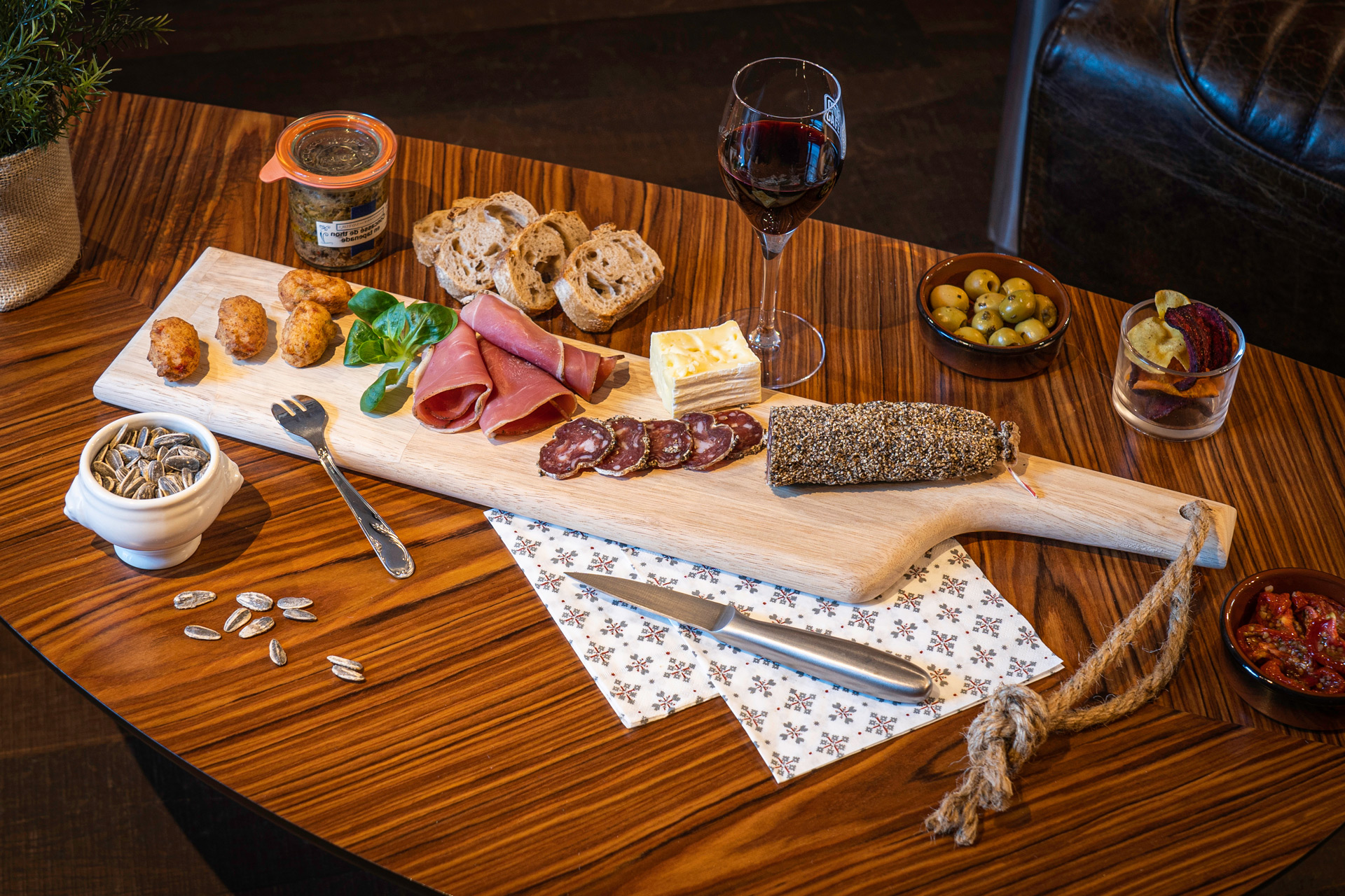 planche apero personnalisable | planche a decouper la parisienne | maplancheapero.fr