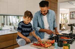 cadeau fete des peres, cadeau original papa planche apero personnalisable | maplancheapero.fr